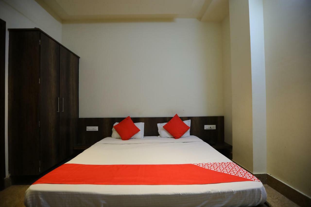 Oyo 40791 Hotel Hot N Fast Suratgarh Exterior foto